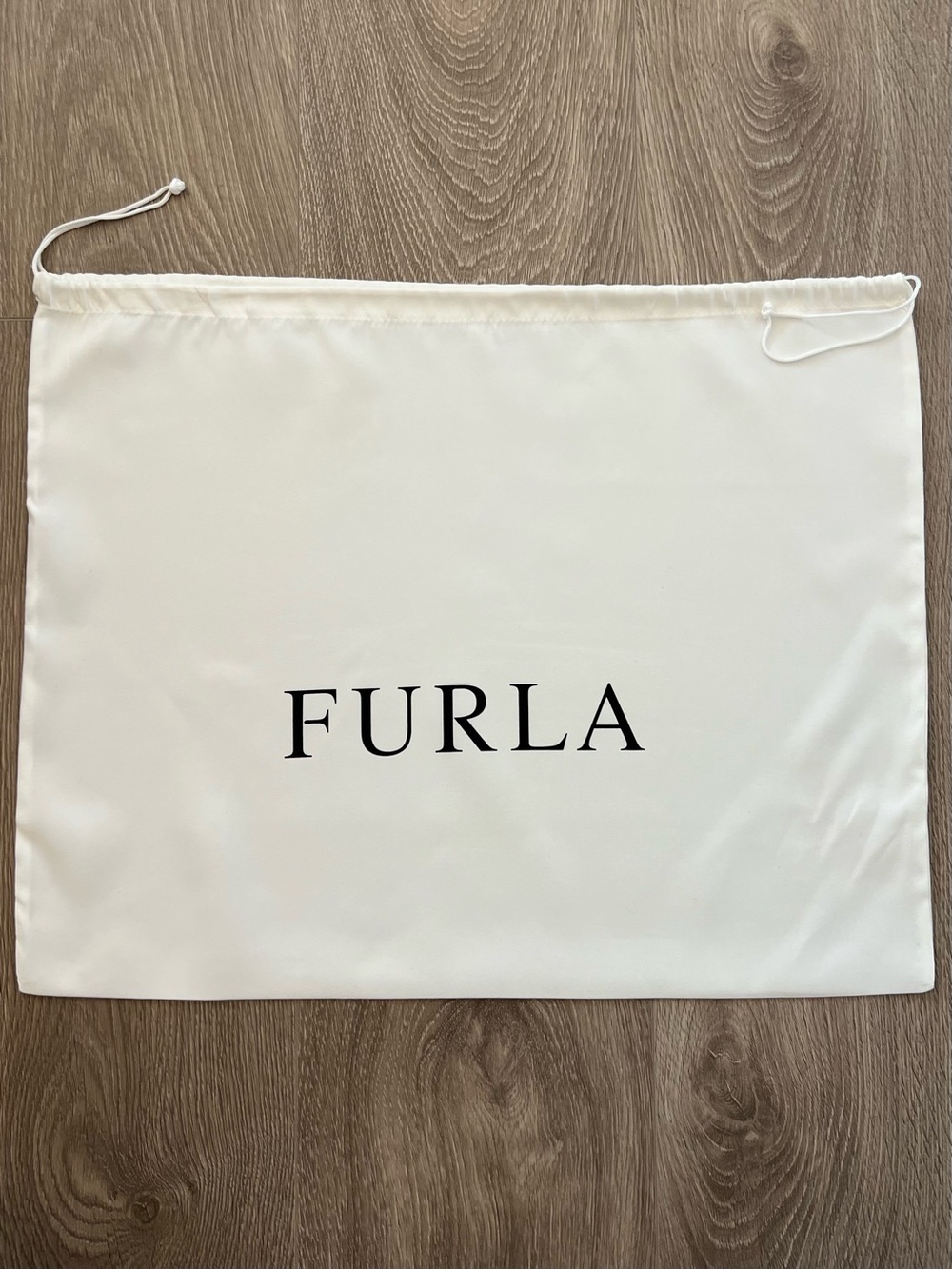 Furla dust bag (C385)